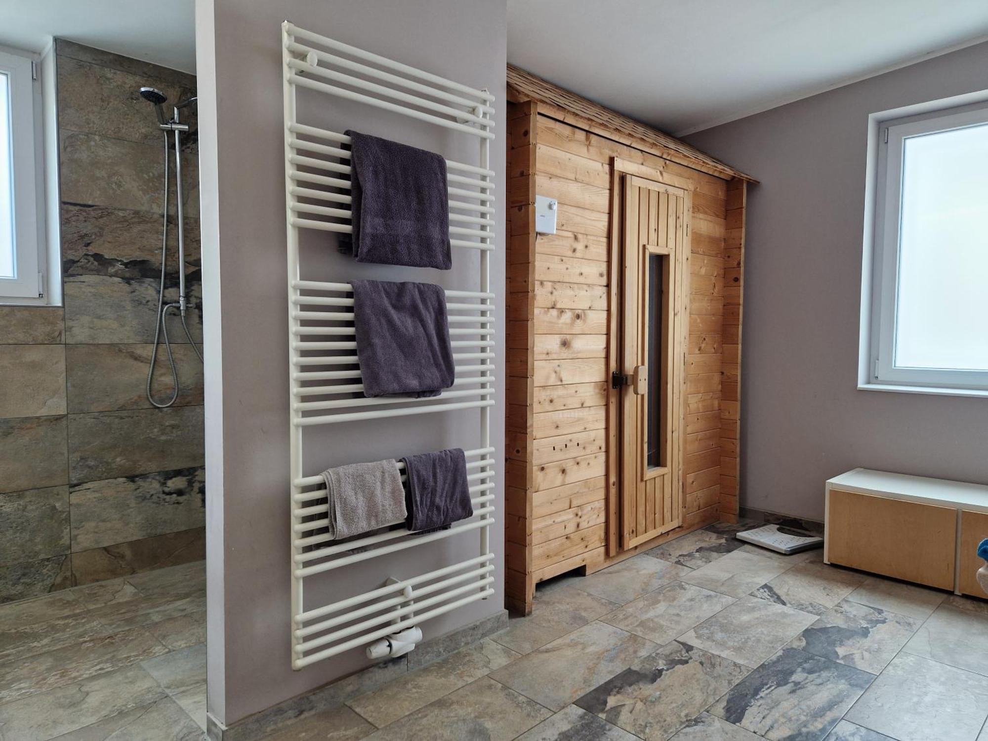 Wohnung Mit Sauna, Garten & Schwimmteich 비트그하임-비징엔 외부 사진